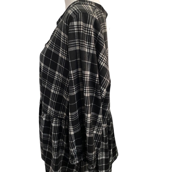 Lane Bryant plaid babydoll top, size 18-20, swing collection, black&white(NWT) - Picture 5 of 12